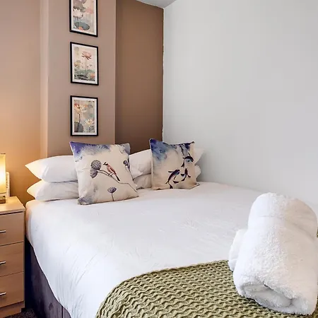 Orient City Loft With Free Parking, Balcony, And Netflix