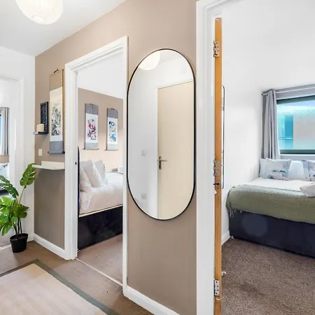 Orient City Loft With Free Parking, Balcony, And Netflix * Birmingham