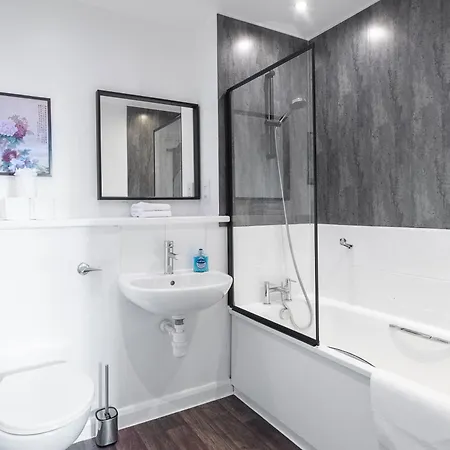Orient City Loft With Free Parking, Balcony, And Netflix Apartment