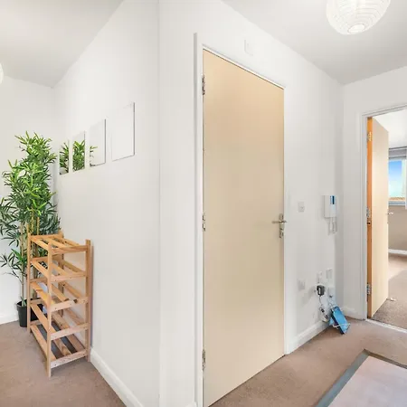 Orient City Loft With Free Parking, Balcony, And Netflix Apartment Birmingham